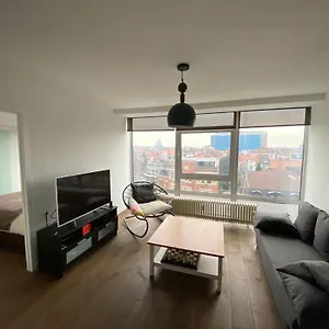 By Night Panoramic Studio For 2 , Bruxelles Belgio